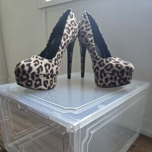 Charlotte Russe Brown and Black Heels